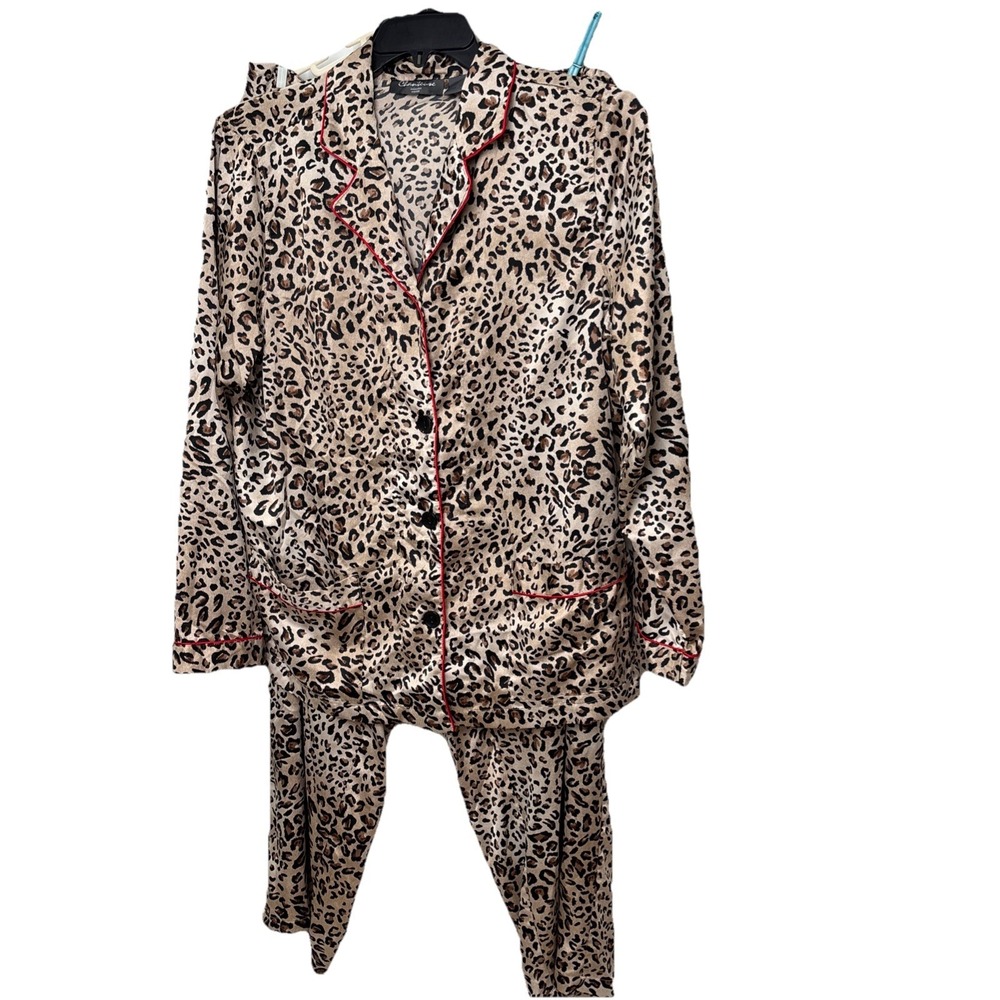 Chanteuse Pajama Set Sleepwear 2XL Top & Bottom  LEOPARD print